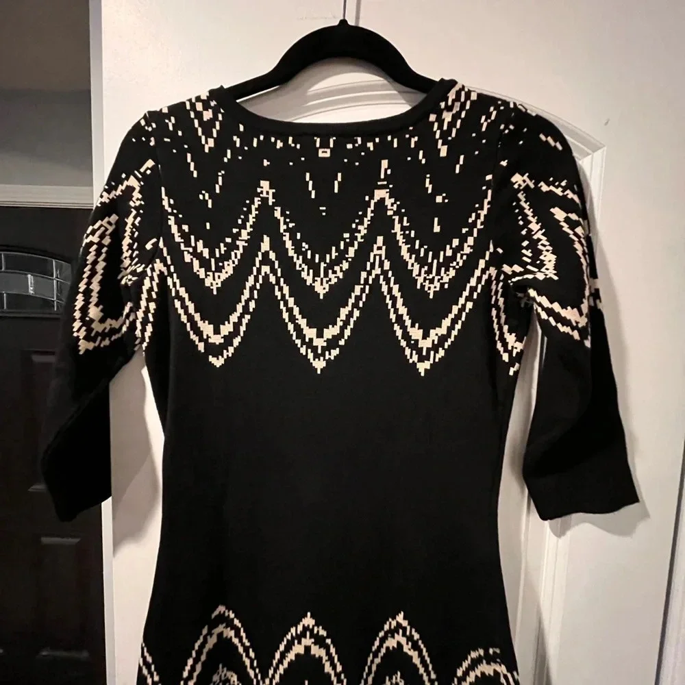 ~Gabby Skye~ Sweater Dress - Small